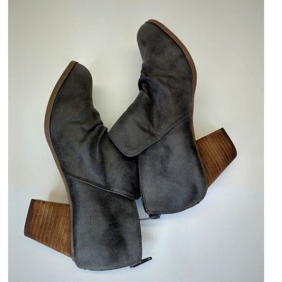 Report Gray "Clarice" Heeled Ankle Booties Suede Size 7.5 - Picture 5 of 9